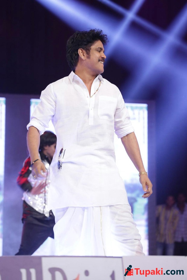 Nagarjuna Stage Performance At Soggade Chinni Nayana Audio Launch Photos